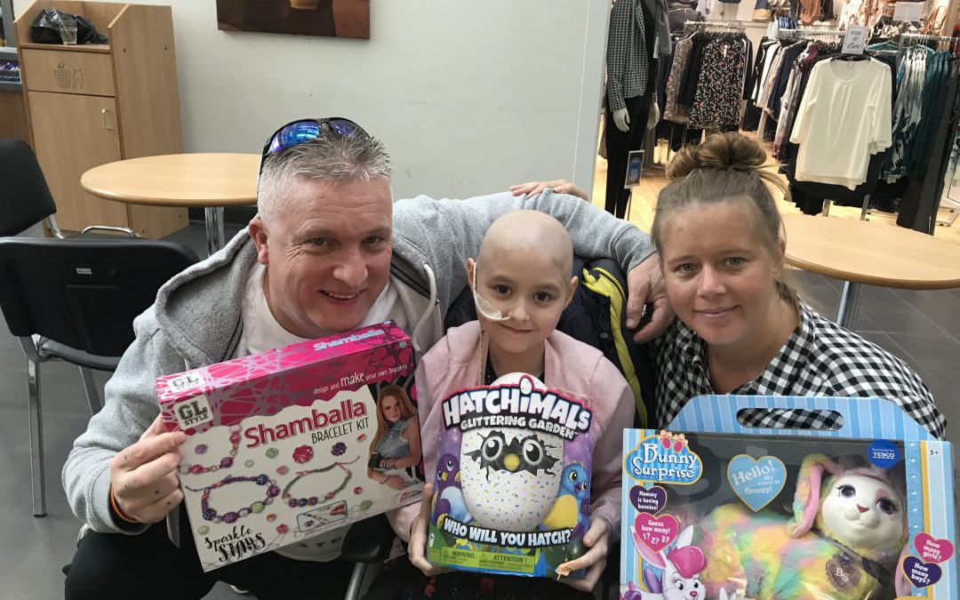 CHARITY BEARS GIFTS ON CHRISTMAS RUN 2017