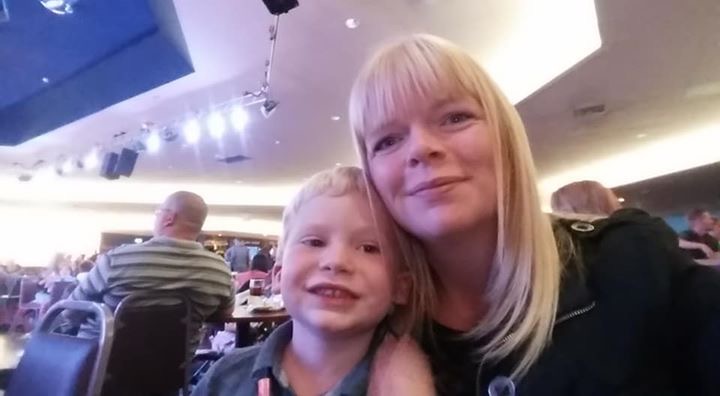 JACOB DODDSWORTH ENJOYS FAMILY BREAK AT PRIMROSE VALLEY.