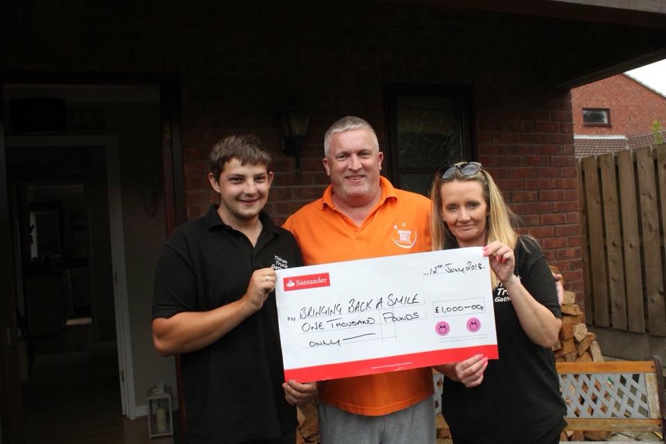 THIRSK TRUCK GATHERING OFFICIALS DONATE £1,000.00 TO HELP BOOST CHARITY FUNDS