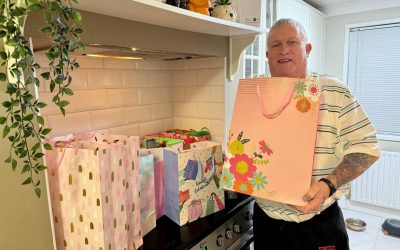 A Heartfelt Surprise: Barbara’s Generous Christmas Gift Donation